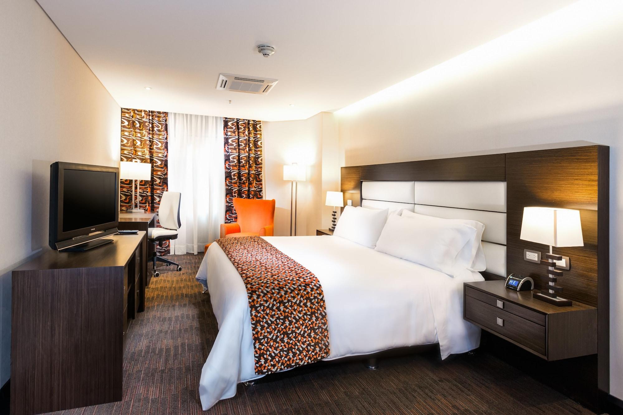 Casa Dann Carlton Hotel & Spa Bogota Exterior photo A room at the hotel