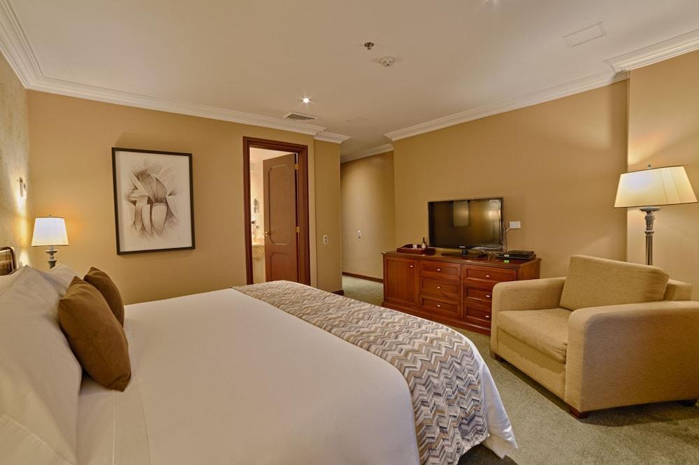 Casa Dann Carlton Hotel & Spa Bogota Exterior photo A bedroom at the hotel